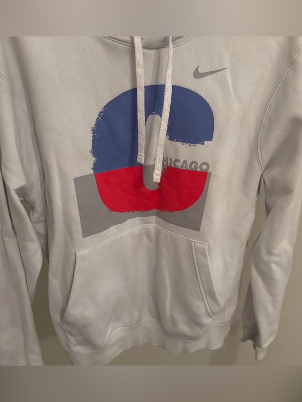 Nike Chicago Graphic White Hoodie - Men's Pullover